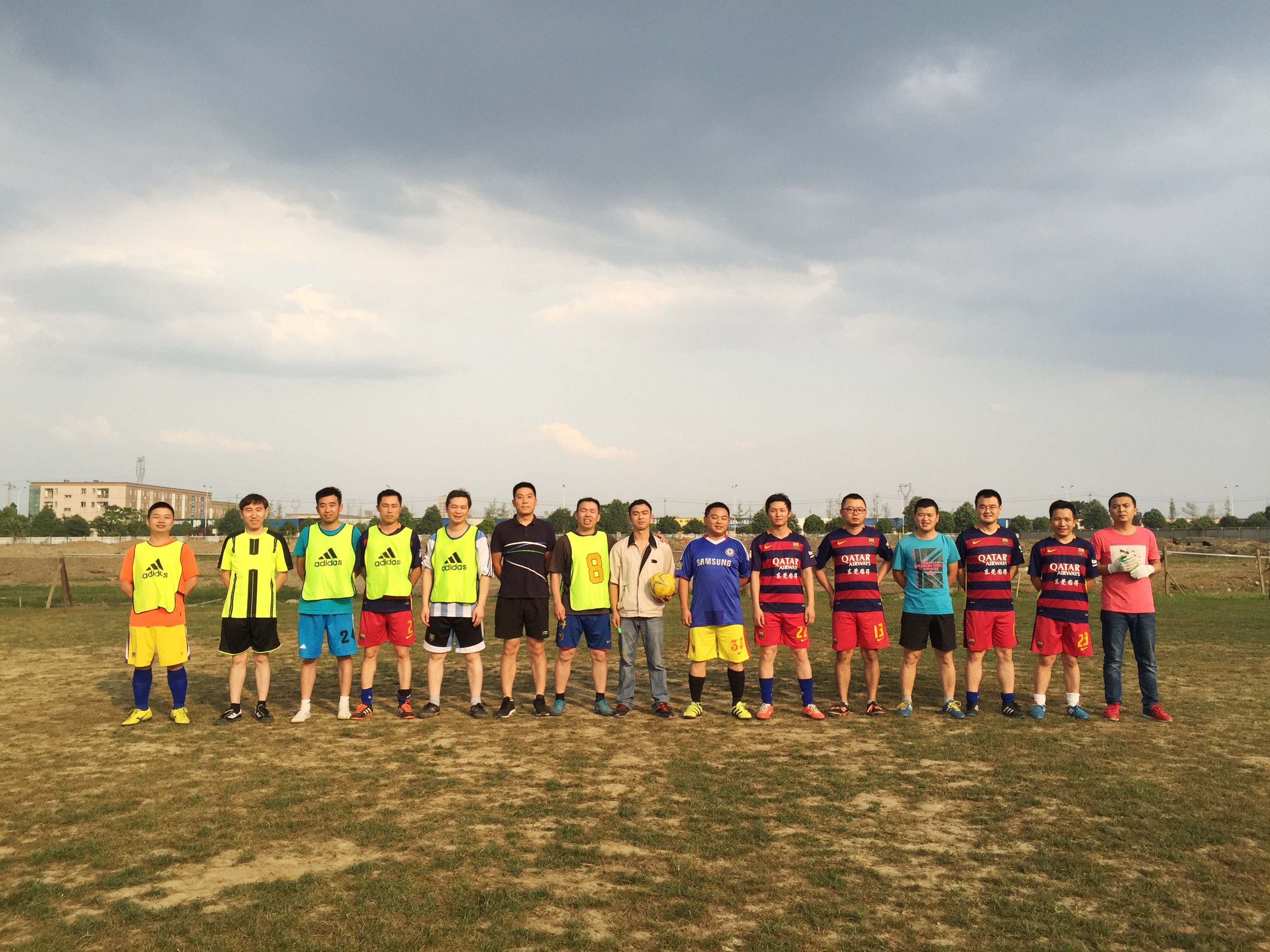 西南大区第六届“西部Z6尊龙凯时”足球赛圆满乐成